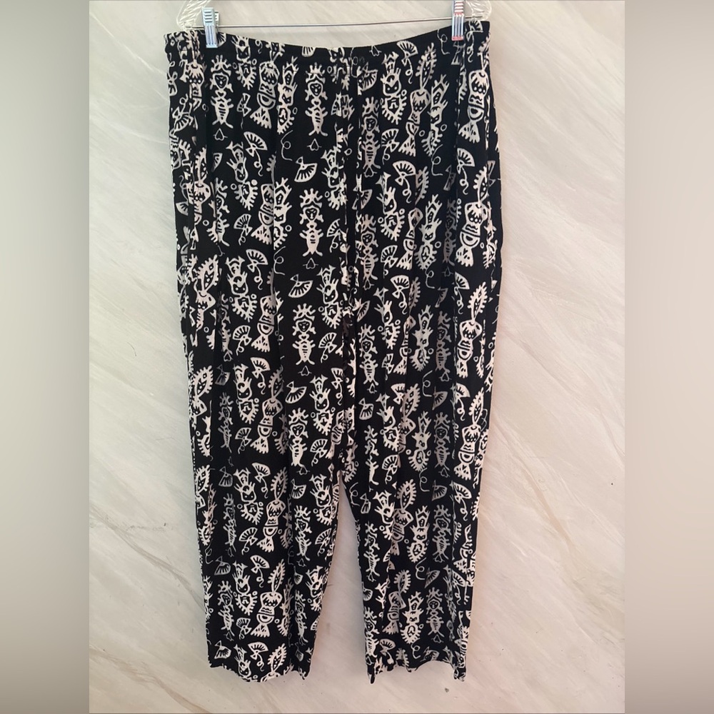 Mission Canyon Plus One Size Black/White Flowy Pants W/Pockets